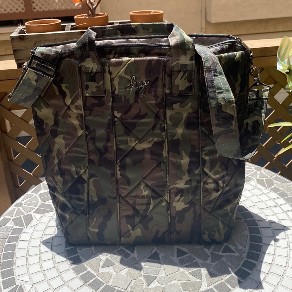 NWOT - Lug Dory XL in Camo Green